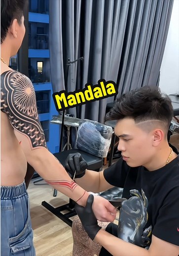 Hình xăm mandala full tay cho nam – phong cách Maori