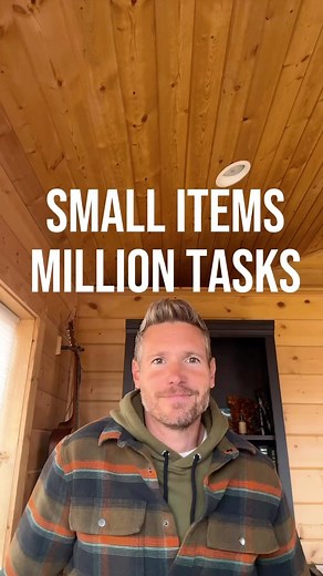 🌟 Tiny Tools 🛠️ On the hunt for cost-effective tools that deliver big results? Check out these seven small wonders, each with a multitude of uses: 🔥 Ferro Rod: Spark up a fire in any weather condition. 🔗 Super Glue: A quick fix for broken items or an emergency bandage for cuts. 🌊 WD-40: Banish rust, moisture, and stubborn jams. 🎗️ Duct Tape: The go-to solution for a variety of repairs and creative fixes. 🍚 Baking Soda: A household hero for cleaning, deodorizing, and gentle scrubbing. 🔪 M