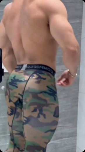 Men in Spandex/Tights on Instagram: "👌🏼Tap for credits! @"