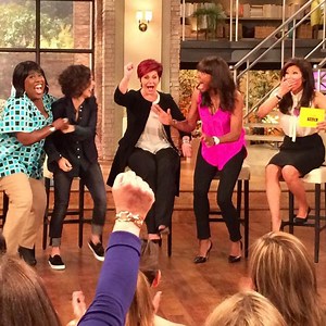 Sara Gilbert Thanks Fans After Announcing Pregnancy On The Talk: "It Is Your Baby Too"