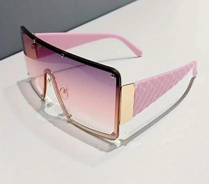 Pink Tinted Sunglasses With a Sleek , Trendy Design. - Etsy Canada