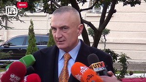 “Dashuria” Meta-Donald Lu / Mesazhet e përzemërta pas 120 minutash takim. Për më shumë ndiqni edicionin e lajmeve të orës 18:30 | INtv Albania