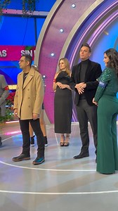 ¡No podíamos terminar el 2024 sin el mejor juego del mundo mundial!🎲🎊 #SinPalabrasVLA #VLA 📺 Lunes a viernes, 8:55 a.m. 👉🏼 Azteca UNO EN VIVO http://bit.ly/VivoVLA 📲💻 | Venga La Alegría