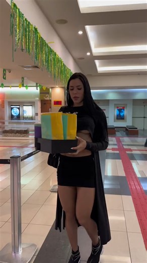 28K views · 273 reactions | #beach #beachlife #girls #girlswholift #pool #poolparty #friends #friendship #workout #workoutmotivation #workoutideas #gym #gymlife #fitnessgirl #reels #viral | Girl house | Facebook