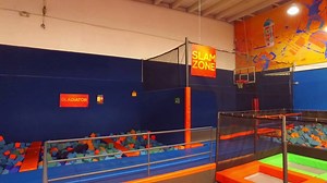 ¿Con cuántos amigos vendrás a divertirte? Para información detallada, te comparto nuestros teléfonos de Flyers, en donde podemos responder tus dudas. FLYERS TIJUANA: Sucursal Río: 634.1010 Sucursal en Plaza Monarca: 627.2728 FLYERS MEXICALI: (686) 563-04-44 FLYERS ENSENADA: (646) 120 8750 #Diversión #SinLímites #Flyers #México #Tijuana #Ensenada #Méxicali #Salta #Vuela | Flyers Jump & Fun