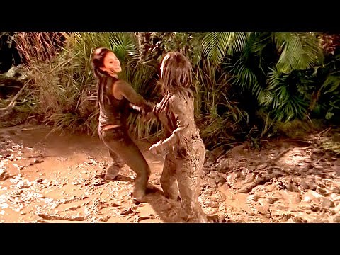 Sydney Fox vs. Turley [Relic Hunter - S1E07 - "Transformation"]