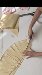 Creating Fluttering Tulip Sleeves #sewing #crafting #sleeves | Seams and Dreams