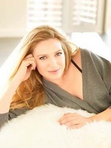 Book Anna Torv For Celebrity Endorsement | Appearance