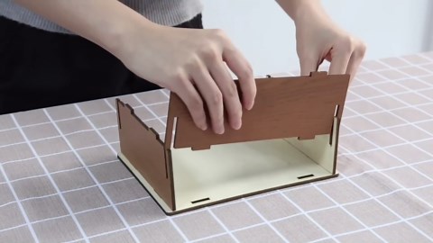 10000 Savings Challenge Box, Money Saving Box with Money Target and Numbers, Cash Vault Wooden Savings Box, Wooden Money Box, Coin Counter Piggy Bank for Adults, Wooden Coin Bank for Kids 5,000