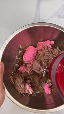 What To Do With Your Leftover Frosting