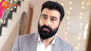 132K views · 4.3K reactions | Vishalakshi kaalachakram tho baitapadanunna Thilothama neracharithra...! Anu, Arya lanu Kalapabothunna pasibidda...! Watch #Trinayani & #PremaEnthaMadhuram Mon to Sat at 8:30 & 9:00 PM on #ZeeTelugu #ZeeTeluguPromo | Zee Telugu | Facebook