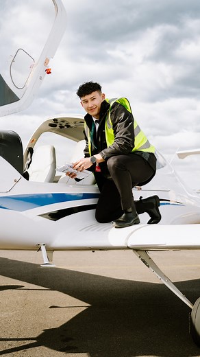 Jason learning the preflight procedure for the Diamond DA40. What a charming combination. | Learn To Fly