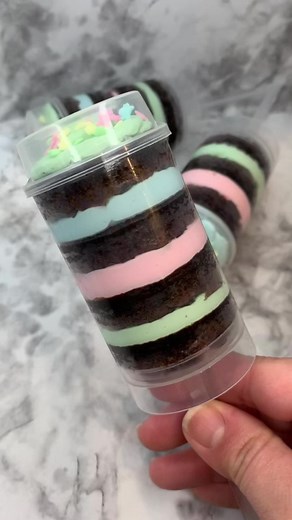 Brownie Push Pops!😍Did you ever have an ice cream push pop as a kid? Well , now you can enjoy them as a brownie push pop with layers of buttercream or other fillings as well as cake layers!🎂🍰🍫. #pushpop #cakepushpop #cakepushpops #brownie #brownies #browniepushpop #browniepushpops #chocolate #layers #cakelayer #buttercream #buttercreamfrosting #pushpops #sweetsrpoppin #fredericksburgva #birthdaysweets #dessert #easter #easterbasket #easterbunny #easterdessert #eastertreats | Sweets R Poppin’