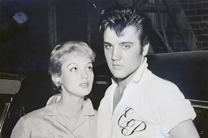 Elvis Presley got erection filming ‘Girls! Girls! Girls!’ — and it wasn’t edited out