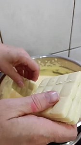 Milka torta 🥰🥰🥰 . . #beograd#cokobananice#novipazar#sjenica#tutin#plazma#recepti#recepies #kolaci #instafood #instatorte#srbija #hrvatska#bosna#makedonija#kosovo#desert #cake#cooking #jaffa #torta #slatko #icecream#arabia #arabica #hurma #chocolate #chocolates #cheese | Kajine.čarolije