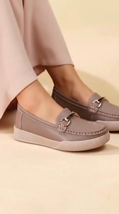 276 reactions · 13 shares | Women Loafers ama Kayuuse dagan, fudud material ahaana jilicsan Size: 36 37 38 39 40 41 Midab: Kaki, Madow, Dark Pink Xarunteenu waxa ay ku taala Isgoyska Number Afar,Muqdisho, nagalasoo xiriir 0613831177 ama 0613831188 | Riyaaq Shopping Center | Facebook