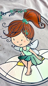 ✨Mehrfarbig Plotten | 9 Farben, 5 verschiedene Folien-Arten und dazu noch Strasssteine 😍 Mia strahlt 🥰 Und mit der Autopress von Cricut ließ sie sich super zusammen puzzlen ☺️ Ich bin begeistert - von Mia und der Presse. Allerdings klappt das mit der EasyPress2 natürlich auch 😉 Ihr bekommt Mia als SVG & DXF inkl. vieler illustrierter Digistamps in meinem Shop - und heute (14.9.22) sogar noch mit 20% Rabatt Code: AUTOMATISCH20 #plotten #plotter #plotterliebe #plottenfürkinder #plotterideen #cr