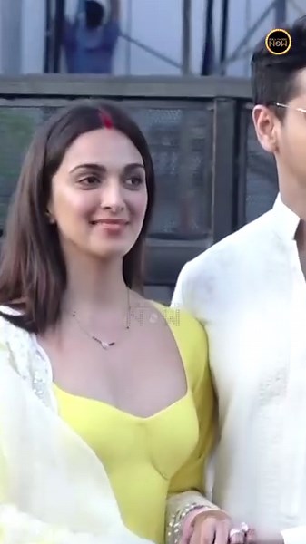 23K views · 232 reactions | Kiara Advani and Sidharth Malhotra were spotted at the airport as they left for vacation to celebrate Kiara's birthday. Media photographers wish her in advance. | Bollywood Now | Facebook