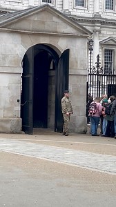 294K views · 4.6K reactions | Changing of the Horse Guard #queennmarites #fbreels #fbviral #tourist #travelvlog #horse #history #highlights | Queenn Marites | Facebook
