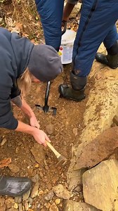 رحلة التنقيب عن الذهب | Mohcine Chahir | Facebook