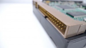 Side Electronic Device Circuit Board Parts: vídeo stock (100% livre de direitos) 1059811727 | Shutterstock