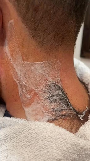 318_hello there 🤙🏻 did you see my Instagram #barber #shave #blade #satisfying #fypシ #fyp #viral #explore | Christian Rivera