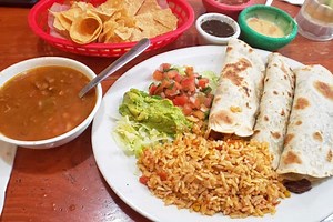 Explore the 5 most popular spots in Houston's Denver Harbor neighborhood