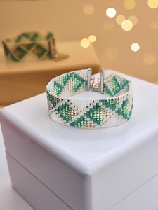 Miyuki Delica Seed Bead Loom Bracelet Pattern: Silver Geometric Design (PDF Pattern - Etsy
