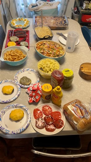 36K views · 1.4K reactions | Here’s what I made for 4th of July dinner. It was too hot to cook outside so I cooked inside. What did y’all have? For recipes➡️: MrsHappyHomemaker.com | Mrs Happy Homemaker | Facebook