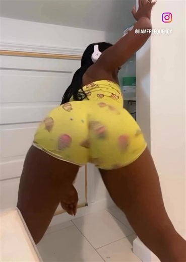 Phat ass twerk😍