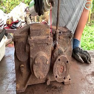 8.9K views · 174 reactions | Restoration a very old 15 gear reducer - Reuse antique gearboxes - Restored rusted transmission box | Magic To Go | Facebook