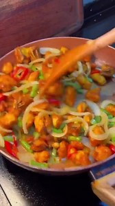96K views · 2.1K reactions | AYAM GORENG KUNYIT ala kedai tomyam Credit : ina Follow Masak Masak | Dapur Malaysia | Facebook