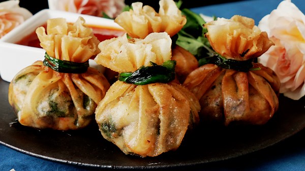 Deep-Fried Shrimp Dumpling Bundles