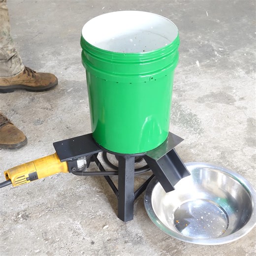 68K views · 1.1K reactions | Homemade Simple Paint Bucket Feed...