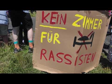 Vertrauensvorschuss für Menschenfeinde