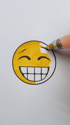 😁 Hope you all are having a wonderful weekend! 💜 #emojiart #emojicoloringbook #satisfyingthings #satisfyingvideos #glittergelpens | Julianne Colors
