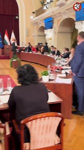 17K views · 366 reactions | Karácsonyi húzós játék a Fővárosi Közgyűlés szerdai ülésének végén. Ajándékozás a következő ülésen lesz 拾 | Magyar Kétfarkú Kutya Párt | Facebook