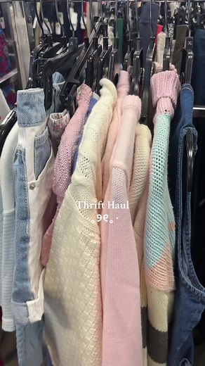 The thrift gods blessed me today 🤭 #shabbychic #thrifthaul #thriftwithme