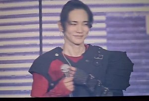 Key: TWICE Jihyo is here. We met in I Live Alone. She works hard. I really dig for her too. Thank you so much for coming to my concert today. TWICE, fighting! 🎥 lunacirrus - Nayeoncé Knowles | Everything TWICE