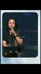 116K views · 9.7K reactions | Tuhan tidak jauh, dia hanya sejauh doa #MotivasiHidup #HennyKristianus #Selfreminder #Quotes #Reels #ReelViral | Prisilia Pieter | Facebook