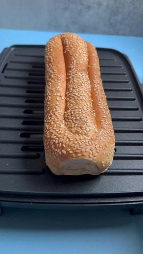 2.8K views · 42 reactions | Greek sandwich 索 so easy and so tasty!! #sandwich #greeksandwich #cypriotfood #beachfood #toastie #toasties #halloumicheese #halloumisandwich #halloumisalad #mixfood #grabfood #visitcyprus #greekbreakfast #greekbread #sandwich #easyrecipes | Superhomecook | Facebook