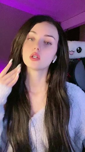 1.7K views · 184 reactions | Şarkıyı düşürdüm #beauty #beautiful #beautyproducts #beach #beaches #beautifuldestinations #beautytips #beautysalon #beautytips #beautifulgirls #myblackisbeautiful #kimkardashian #Christian #ScarlettJohansson #girls #girsomnath #girlsfashion #girlswholift #girlstrip #girlsbestfriend #cutegirl #cutegirlreels #mobilephotography #mobile #Valorant #azranurguzeyy | Azranurguzey | Facebook