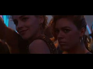 Basic Instinct - Michael Douglas e Sharon Stone - Club ( LaTour - Blue ) - 4K