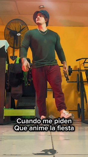 1.7M views · 54K reactions | Que se paren dos más y que se prenda  #dance #fyp | Jhosep pineda | Facebook