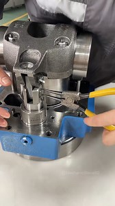 979K views · 4K reactions | Hydraulic Pump Repair #mechanic #pumprepair #automobile #automechanic #mechanicsteve | Mechanic Steve | Facebook