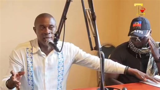 Pastè Jaques Julmist Direktè Depatmantal BSAP Nòdès la ki tap patisipe nan emisyon koze mande ti chèz nan radio Cannarie Wanament ki tap bay tout atribisyon BSAP gen men pat an mezi pou di konbyen AJAN ki gen nan Depatman an se tankou yon paran ki pa konn konbyen pitit li gen Bò kote Pa Codio Ostèn responsab operasyon fè konnen nenpòt moun ki jwenn yon zam vle antre nan BSAP yap pranw ak 2bwa ouvri | Tchaka Lakay