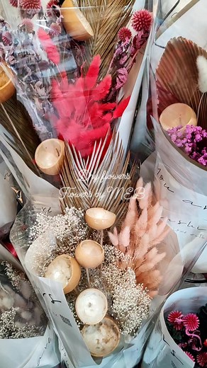 Dry flowers bouquets #flowersforalloccasions #FloralArrangement #flowers #floristsandflowers #dryflowers | Mish's Exotic Blooms