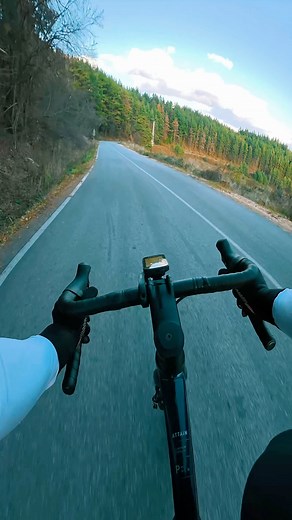 12K views · 471 reactions | След интензивен тест мога да потвърдя: Cube Attain Pro предлага отлична стабилност, прецизно управление и висока устойчивост при скоростни спускания и остри завои. И измежду другото се насладете на красивите Родопи  | Ramiz Ramiz Ramiz | Facebook