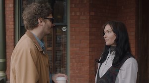 Manche Erwachsene müssen erst erwachsen werden. Lasst euch von Regisseur Dustin Guy Defa in eine einfühlsame Familiengeschichte über das Älterwerden entführen und seht jetzt den Trailer zum Berlinale-Erfolg THE ADULTS mit Michael Cera, Sophia Lillis und Hannah Gross. Ab 8. Juni im Kino. | Universal Pictures