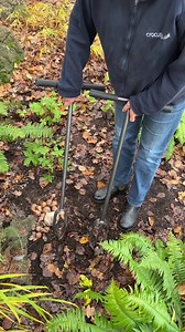 🌷♠ Find planting 9cm plants or bulbs hard work?♠🌷 Lessons in Gardening | Week 5 | How to Plant Our product designer, Julia, has created a tool that is designed to make planting our 9cm plants a breeze! These handy tools are also perfect for planting your tulips, daffodils and alliums. 🌷 🪛 HOW TO USE A PINPOINT PLANTER It’s nice and slim, so you can easily squeeze it between plants. Perfect for working in densely planted areas - grab it whenever you want to sneak plants or bulbs into any litt